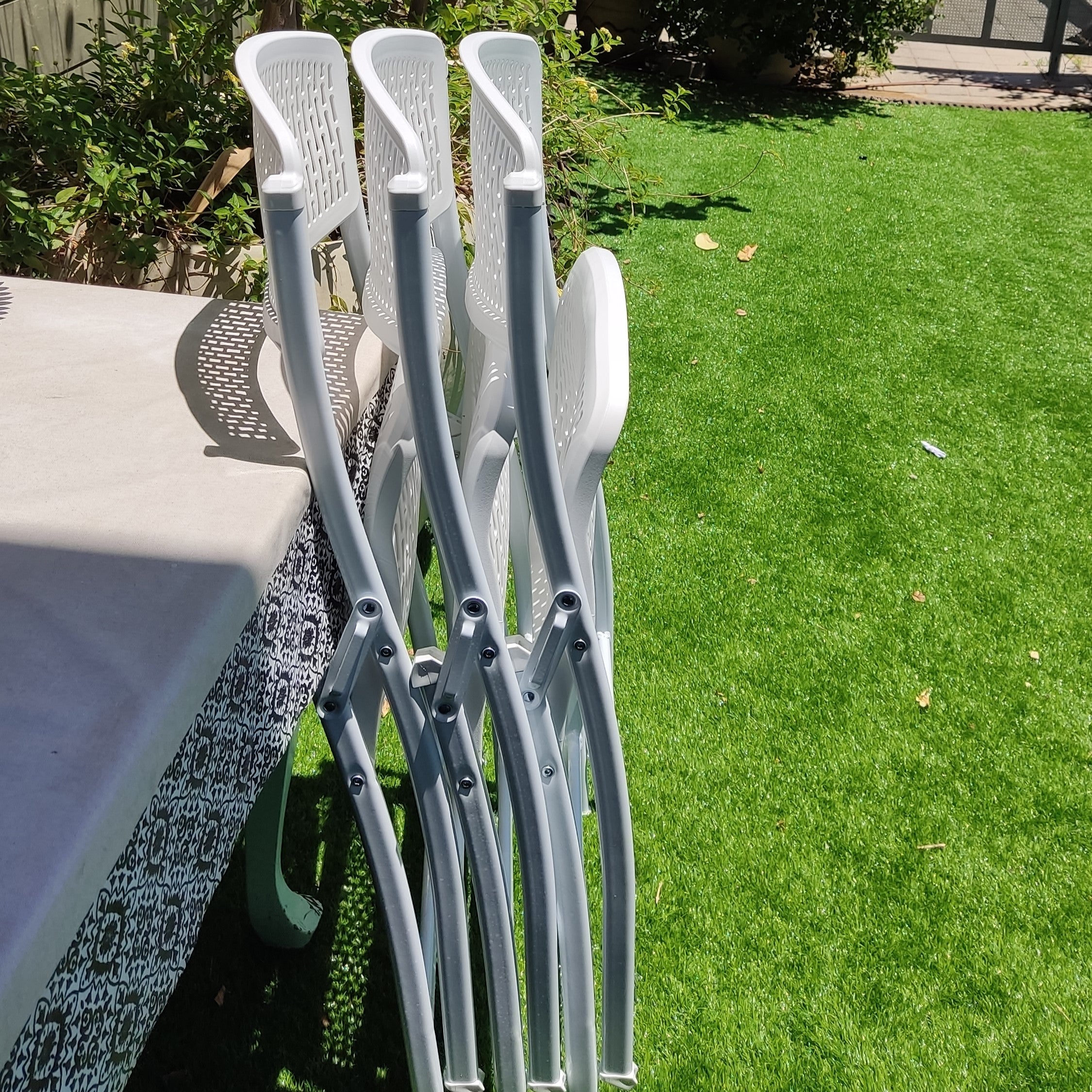 כסא מתקפל חזק ונוח מאוד צבע לבן דגם מיאמי #צבע_לבן