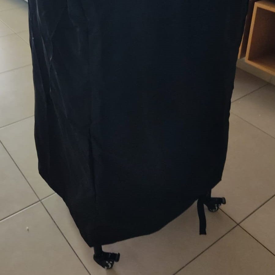 כיסוי מגן בצבע שחור לכיסוי כסאות מתקפלים